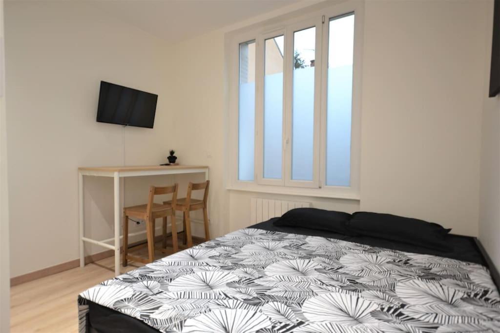 Studio en résidence privée à Villeurbanne Exterior foto